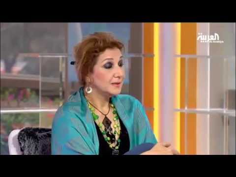 فن الأورغانا تستخدم فيه الورود المجففة لتشكيل اللوحات