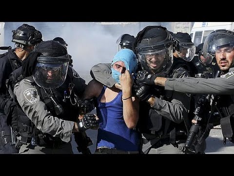 شاهد إسرائيل تقرر استخدام الرصاص الحي ضد الحجارة والزجاجات