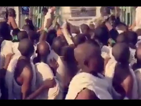 مشاهد تبرز مدى الازدحام في صفوف الحجاج