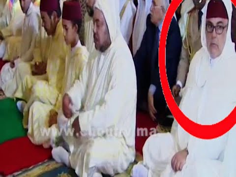 شاهد بنكيران يخرج قبل إكمال الدعاء في صلاة العيد