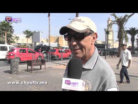 شاهد وزير الثقافة عند المغاربة لاعب الكرة