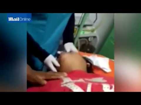 مراهقة تصاب بمس شيطاني بعد تحميل لعبة على هاتفها