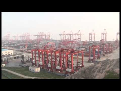 شاهد الصينيون يموّلون الاستثمار دون الخلط السياسي