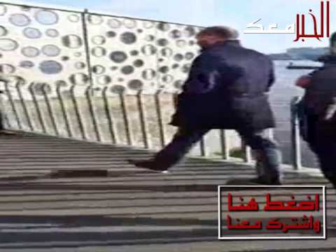 شاهد لحظة وصول بدر هاري إلى المحكمة في هولندا