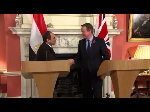 شاهد كاميرون يرفض الجزم بتفجير الطائرة الروسية