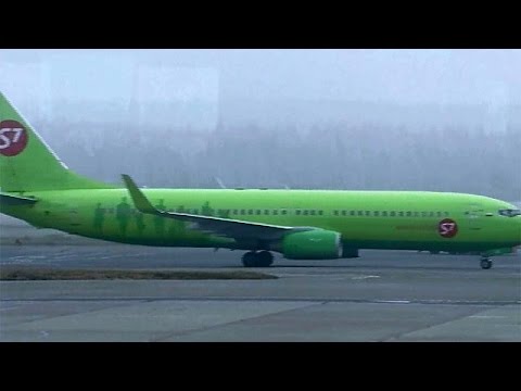 شاهد موسكو ترسل 44 طائرة لإجلاء السياح الروس