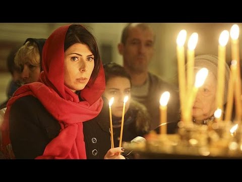 النواقيس تُقرع في كاتدرائية سان بطرسبرغ ترحمًا على ضحايا الطائرة المنكوبة