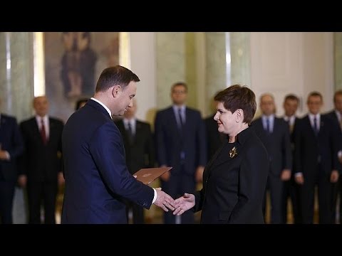 بياتا سيدلو تعين رسميا رئيسة لوزراء بولندا
