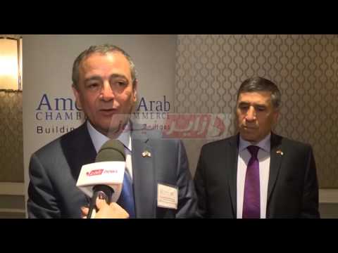 وزير الصناعة الجزائري  يعقد مفاوضات مع علامات سيارات من كوريا