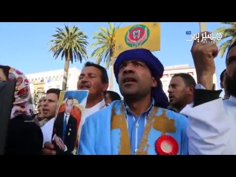 شاهد احتجاج صناع الأسنان في الشارع