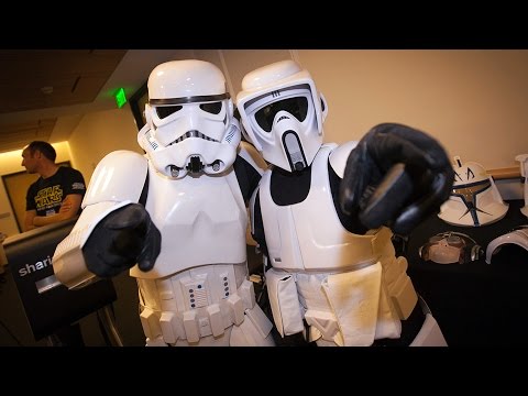 فريق عمل فيلم star wars يزور مستشفى الأطفال
