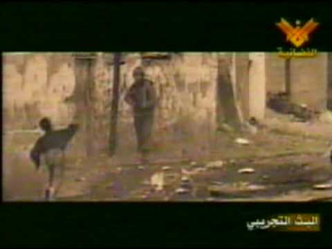 شاهد طفل فلسطيني بطل يتحدى جندي إسرائيلي بكل شجاعة