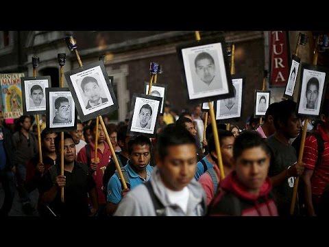 شاهدعائلات الطلبة المفقودين تطالب السلطات بكشف الحقيقة