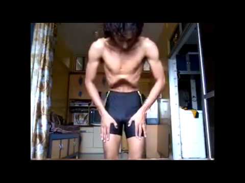 شاهد تحكم رجل بهيكله العظمي