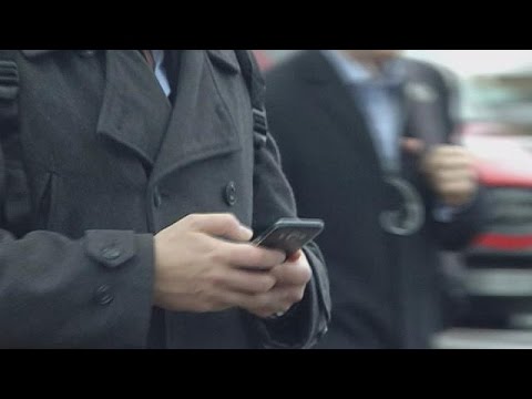 شاهد الإطلاع الدائم على البريد الإلكتروني يسبب ضغطًا نفسيًا