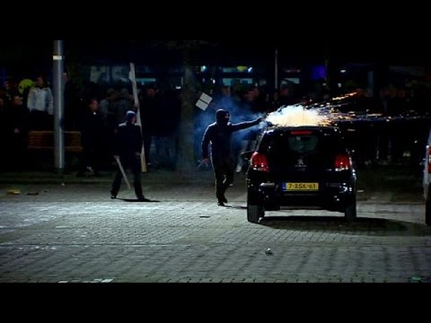 شاهد استقبال 500 لاجئًا خلال 10أعوام