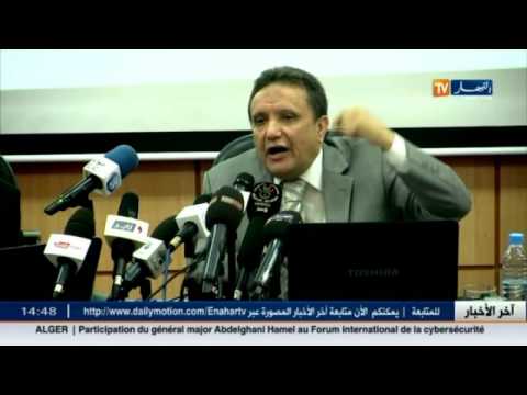 دورة تكوينية لفائدة الطلبة و الصحافيين