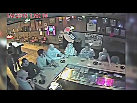 بالفيديو فتاة تشعل النار في شعر صديقها بعدما رفض قصه