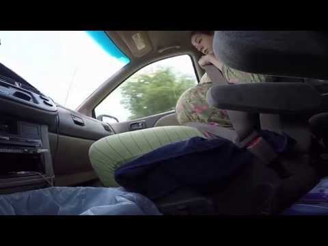 بالفيديو أميركية تنجب طفلا 45 كيلوغرام في سيارة