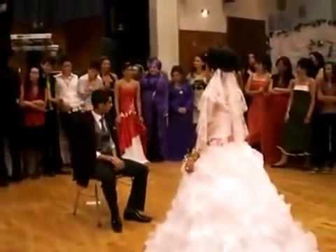 مفاجأة خاصة من عروسة لعريسها في الفرح