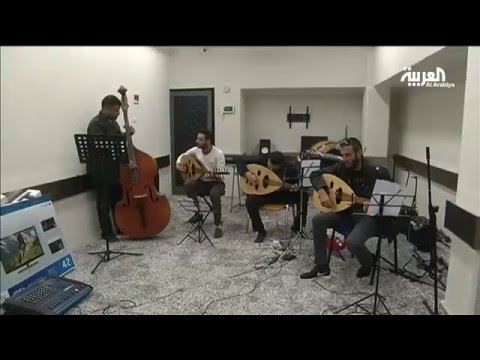 كلية الإعلام الليبية تستعرض مواهب طلابها الفنية