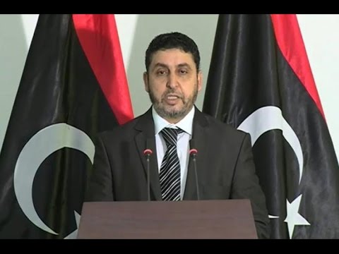 خليفة الغويل يرفض تسليم السلطة لحكومة الوفاق