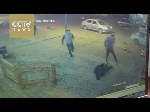 بالفيديو “ركلة طائرة” تنهي مطاردة طويلة خلف لص صيني