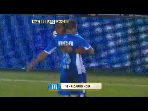 شاهد هدف رائع من تمريره سحرية في الدوري الأرجنتيني