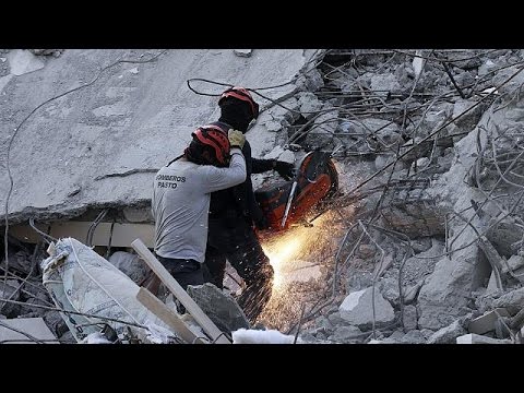 شاهد ارتفاع عدد ضحايا زلزال الاكوادور الى 480 قتيلا على الأقل