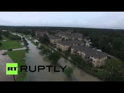 تصوير جوي لفيضانات تجتاح ولاية تكساس الأميركية