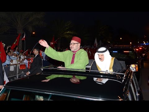 حفاوة بالغة بالملك محمد السادس في البحرين تخللها توقيع اتفاقيات تعاون