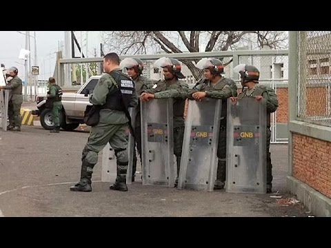 بالفيديو الشرطة الفنزويلية تنتشر في ولاية زوليا