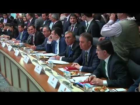 بالفيديو قانون رفع الحصانة يثير ضجة وفوضى داخل البرلمان التركي