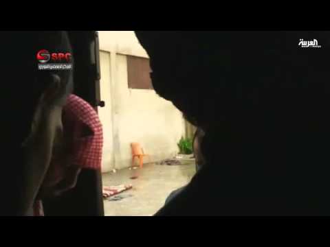 فيديو الأسد يقطع الاتصال عن سجن حماه
