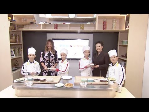 first ladies peng liyuan and melania trump make desserts
