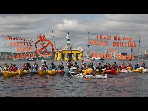 controversial drilling rig arrives