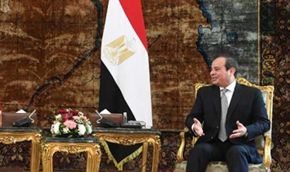 السيسي وملك البحرين يؤكدان أهمية وقف الحرب وتجنب التصعيد في المنطقة