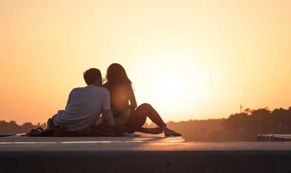 المغرب اليوم - تخطي مرحلة الانبهار بالحب بين الشريكين والانتباه للتحديات الحقيقية