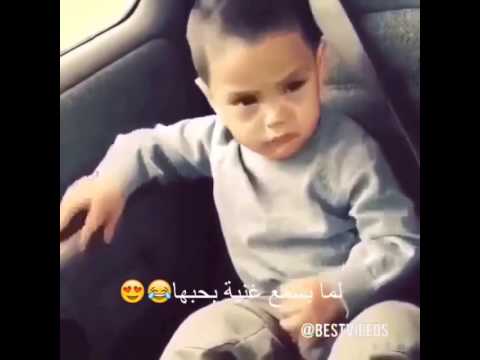 بالفيديو رد فعل طفل نائم عند سماعه أغنيته المفضلة